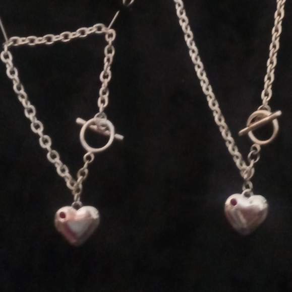 Toggle heart necklace and bracelet set silver with a Garnet birthstone - Picture 6 of 7